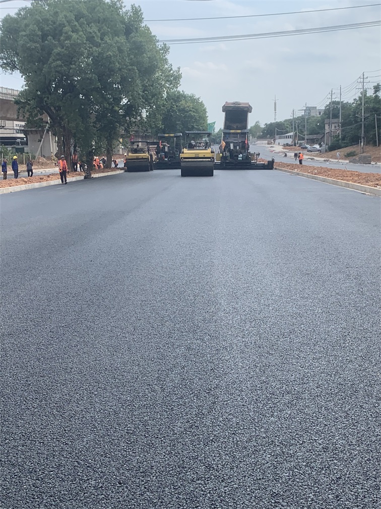 長沙太空金路橋材料有限公司,雙鋼輪壓路機,福格勒瀝青攤鋪機,AC系列,AF系列,SBS系列